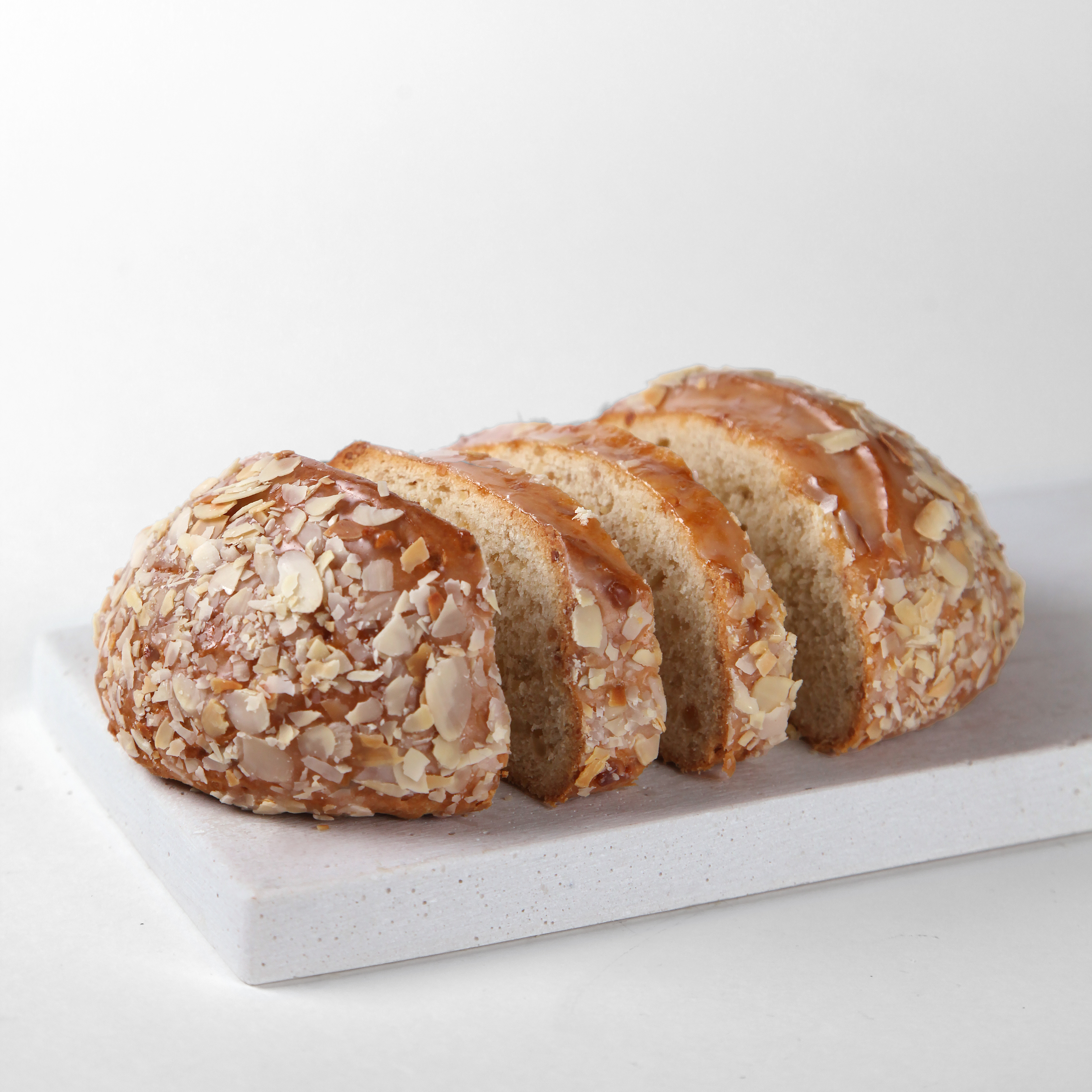 Mandel-Osterbrot 750 g Karton