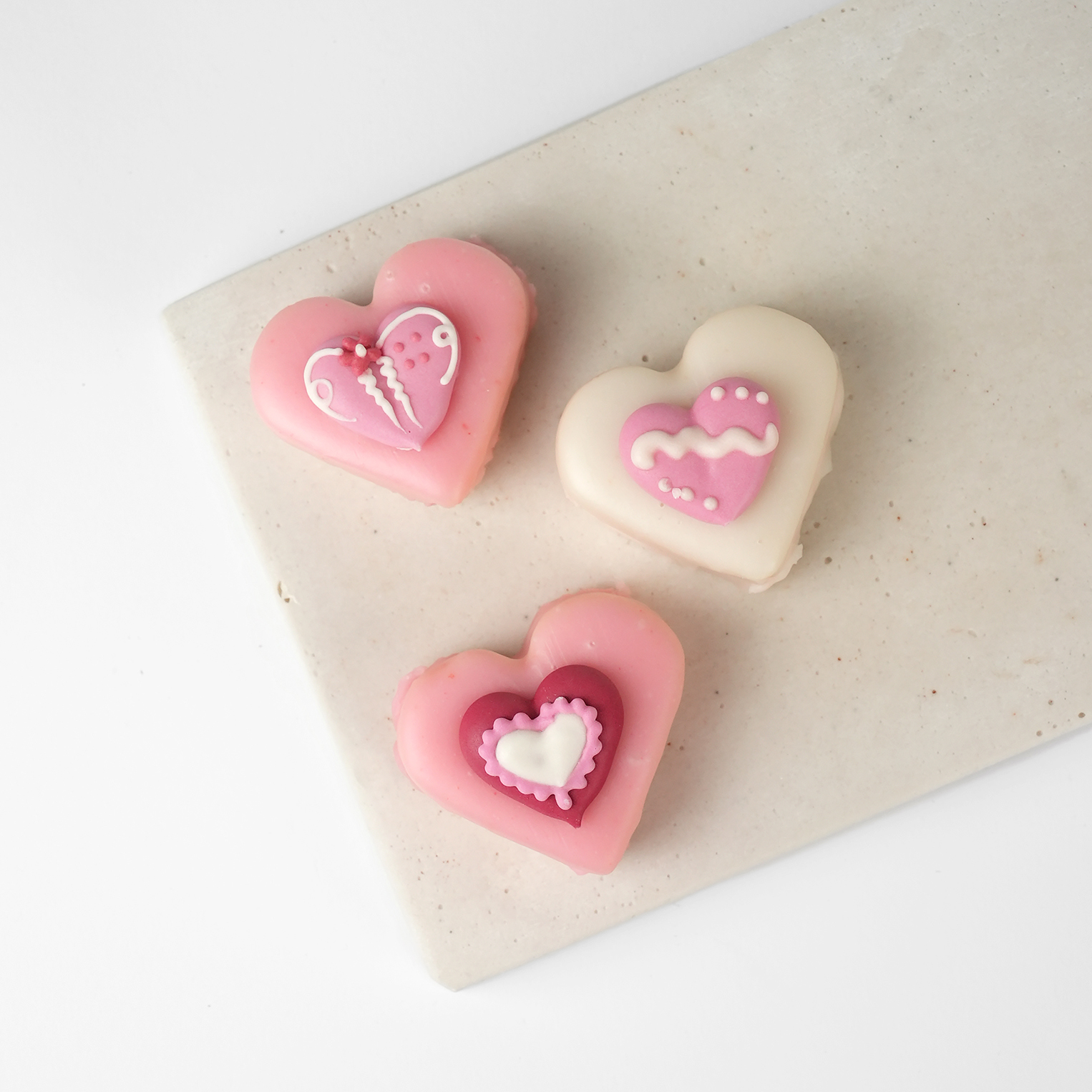 Petits Fours Herzen (3 Stück)