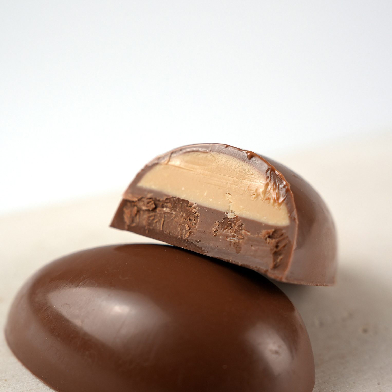 Schicht-Nougat-Ei 140 g
