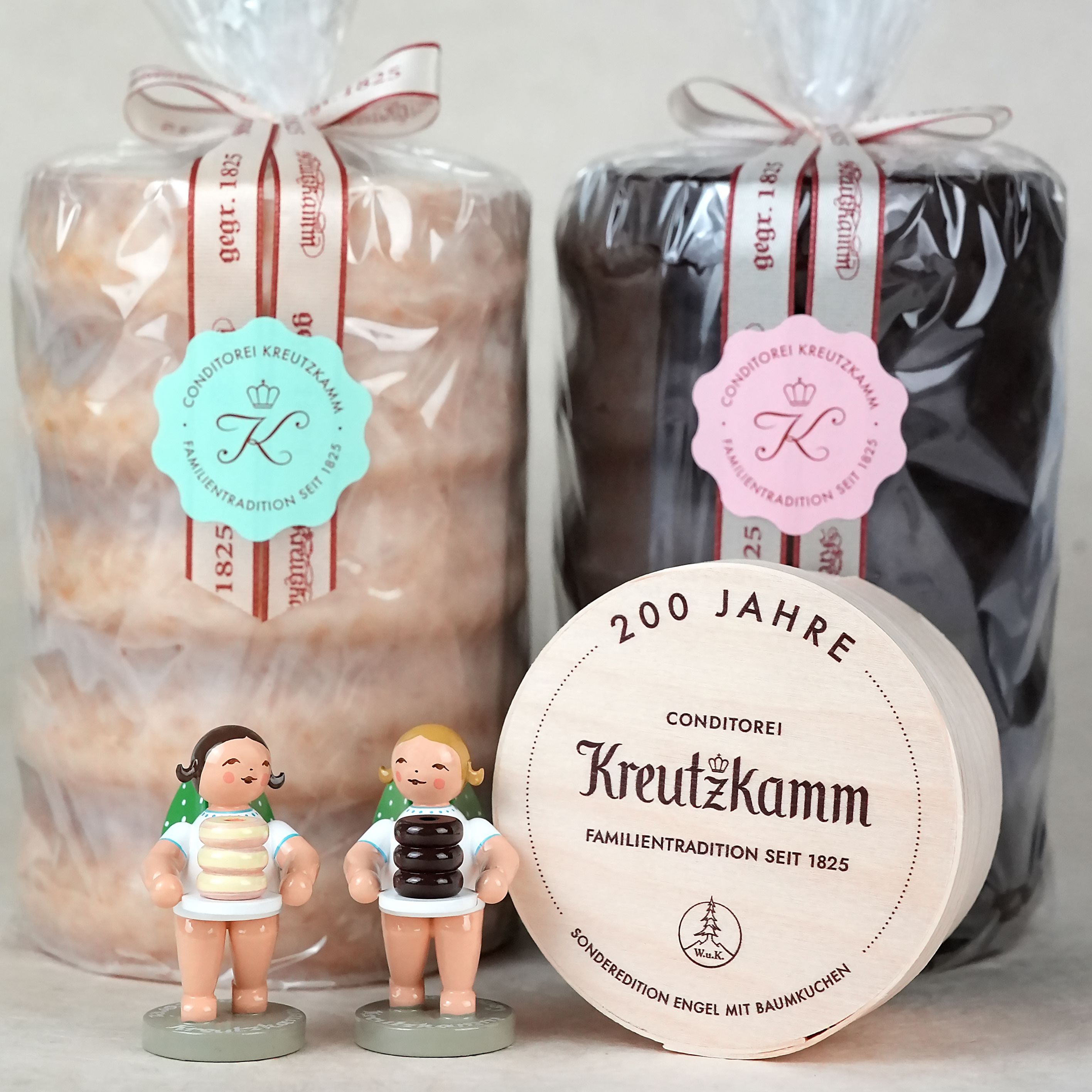 Baumkuchen glasiert 1000 g + Wendt und Kühn Engel dunkelhaarig
