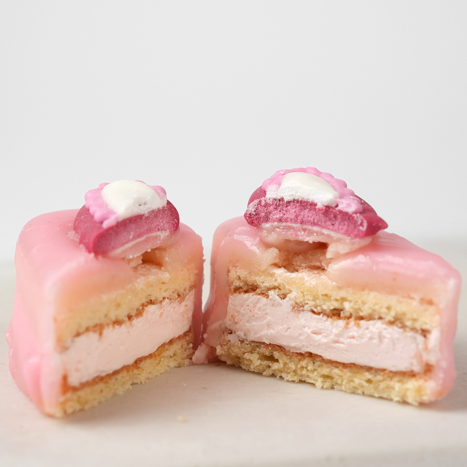Petits Fours Herzen (3 Stück)