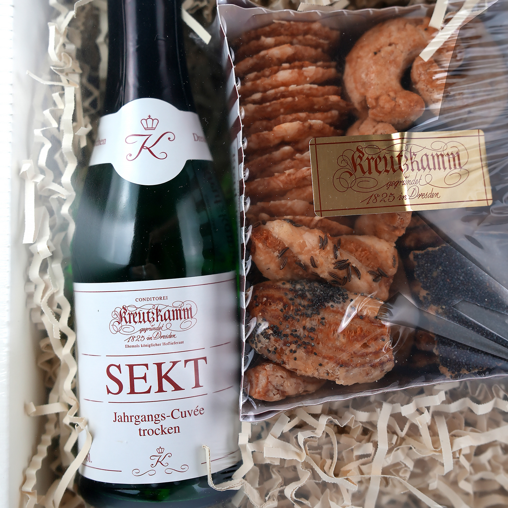 Geschenkpaket Käsegebäck mit Sekt