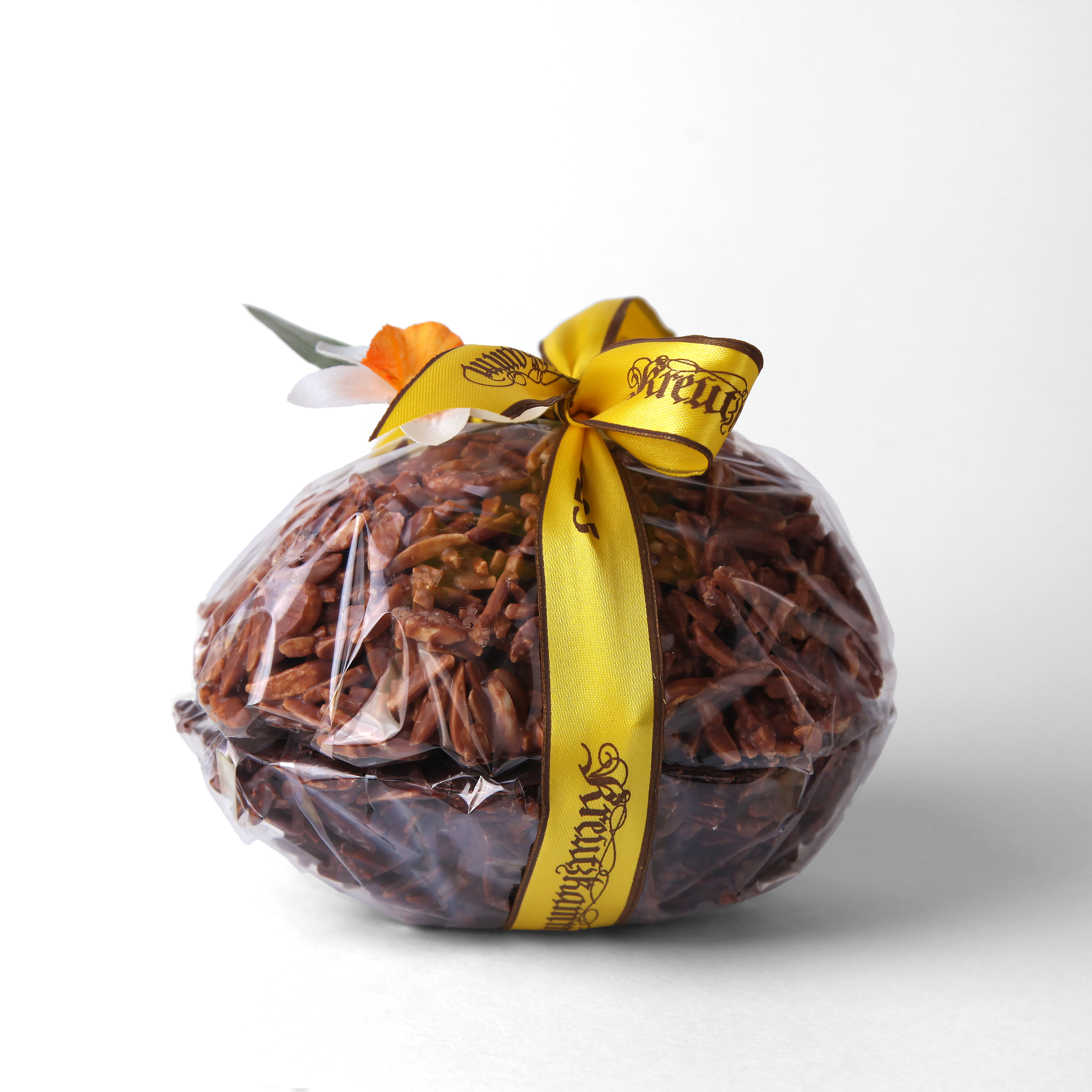 Mandelberg-Eier mit Pralinen gefüllt