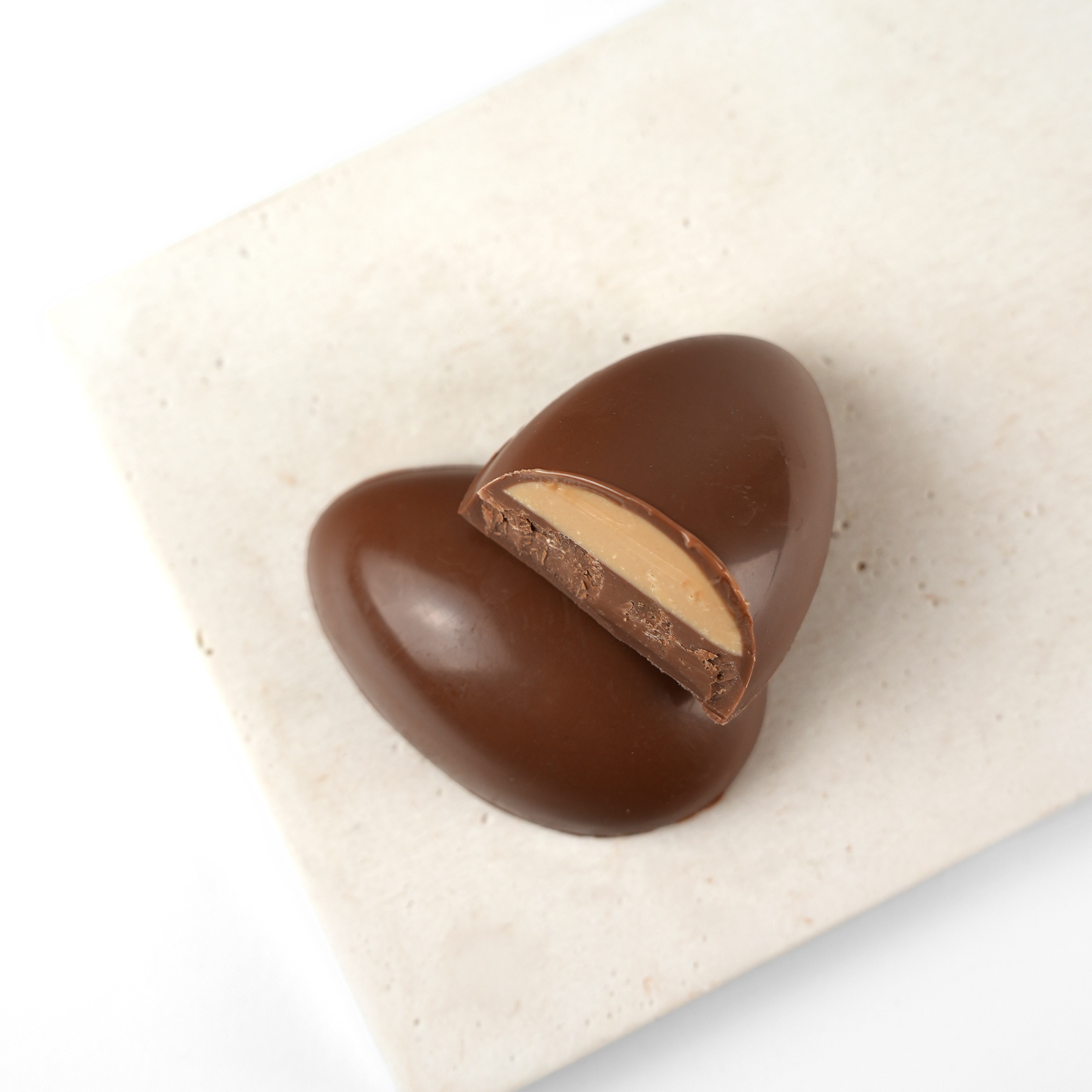 Schicht-Nougat-Ei 140 g