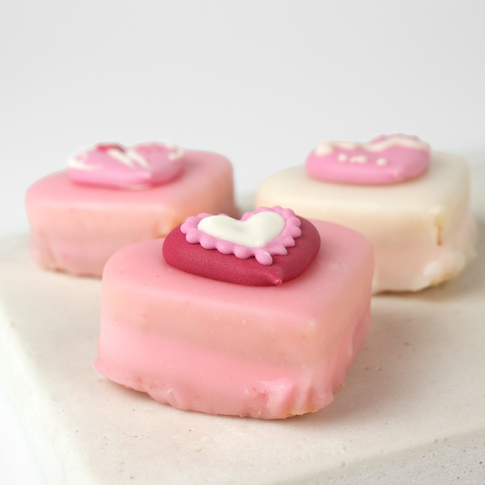 Petits Fours Herzen (3 Stück)